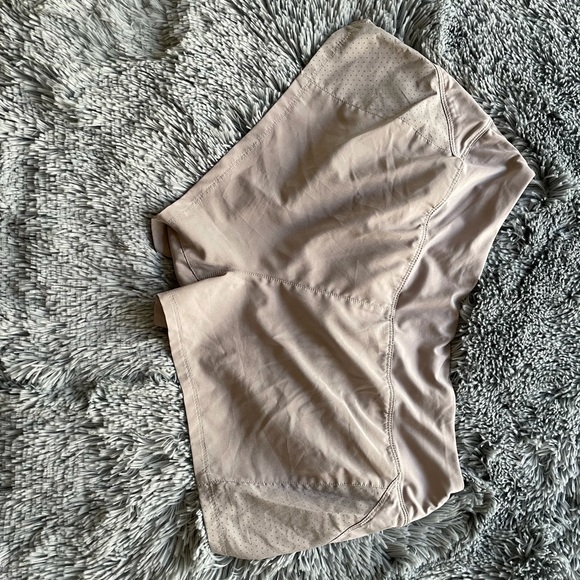 NWOT Nike running shorts - Picture 4 of 4